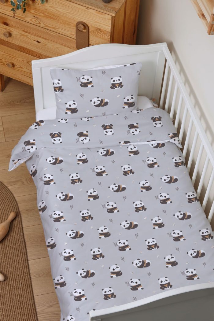 Organik Park Yatak Nevresim Takımı (80x120) - Sevimli Bambu Dostu Panda - Görsel 2
