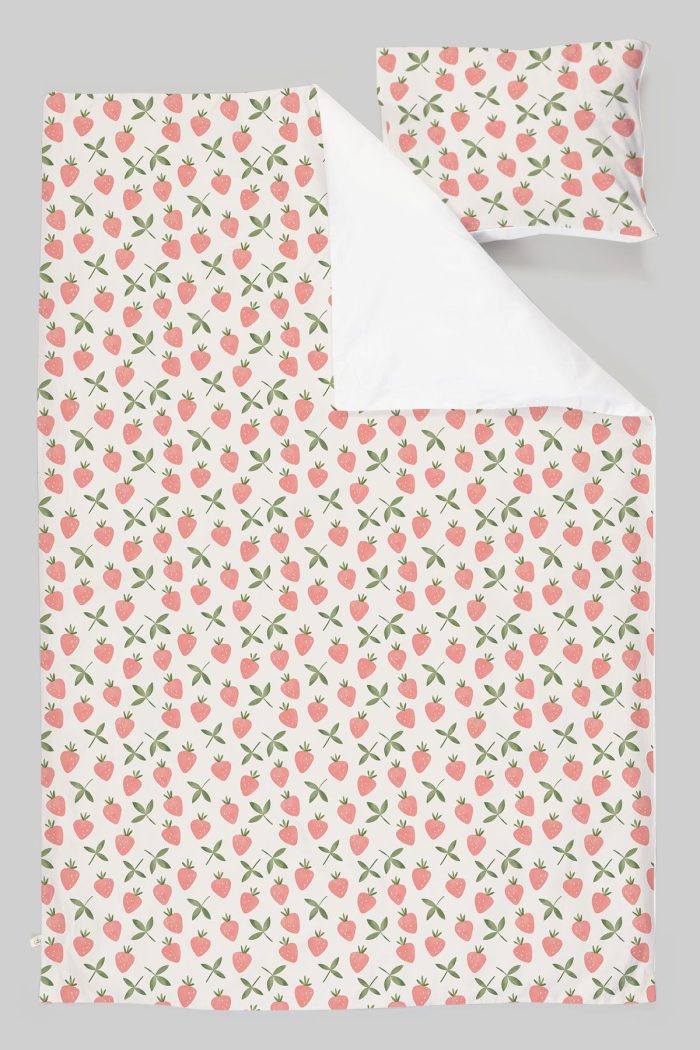 Organik Tek Kişilik Nevresim Takımı (160x220) - Tatlı Çilek Bahçesi - Görsel 3