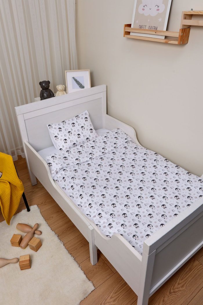 Organik Bebek Boy Nevresim Takımı (100x150) - Kutup Dostları Penguenler - Görsel 2
