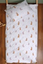 Organik Montessori Nevresim Seti (100x200) - Neşeli Tavşan Notaları - Görsel 3