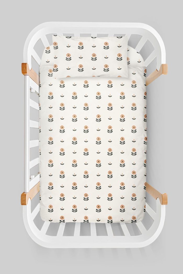 Organik Anne Yanı Nevresim Takımı (60x100) - Minik Papatya Çiçeği - Görsel 3