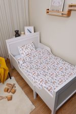 Organik Çarşaflı Park Yatak Nevresim Takımı (80x120) - Sevimli Dostlar