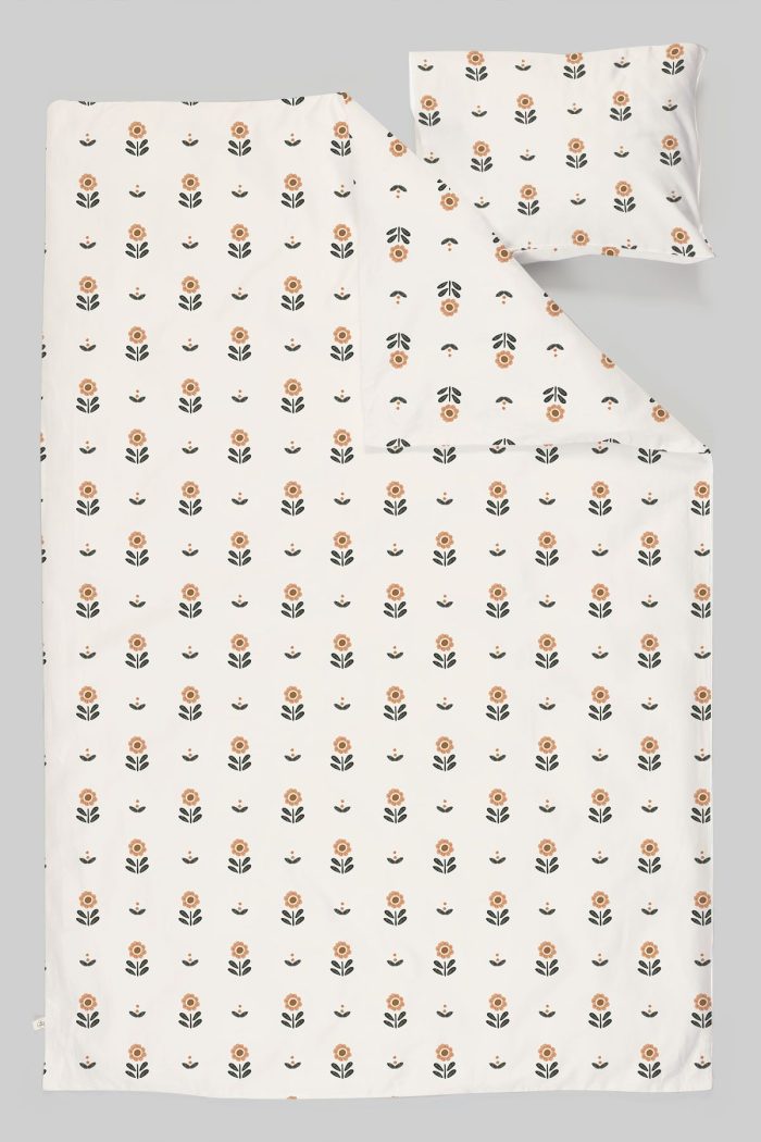 Organik Bebek Boy Nevresim Takımı (100x150) - Minik Papatya Çiçeği - Görsel 3