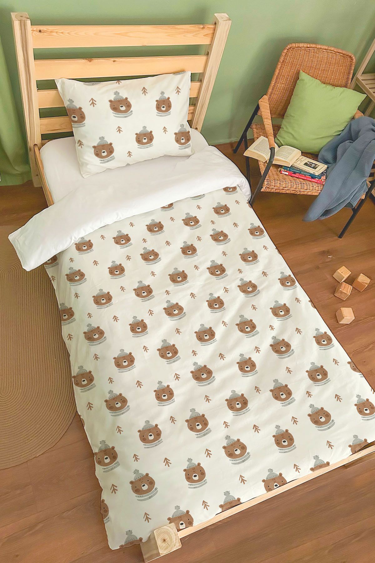 1_org_zoom-7034.jpg Organik Tek Kişilik Nevresim Takımı (160x220) - Sevimli Kış Ayısı - Görsel 1